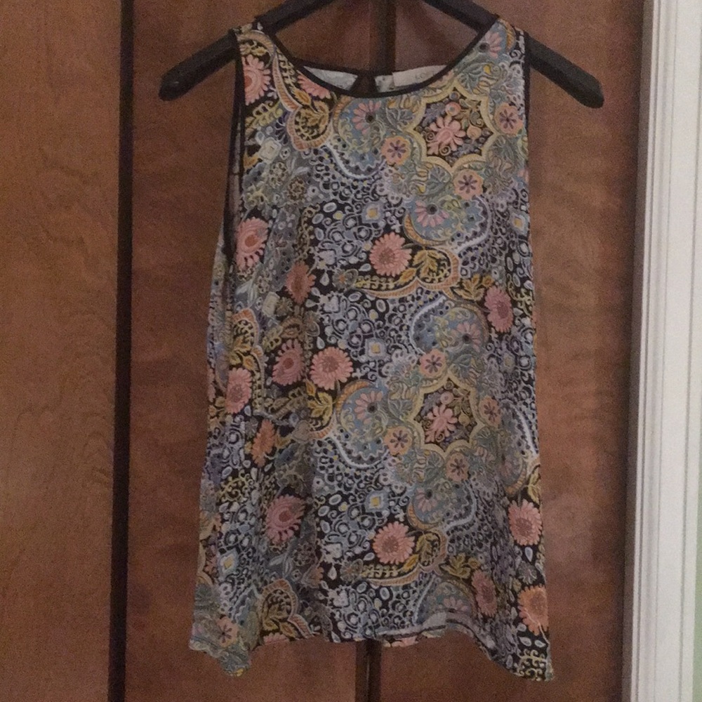 Beautiful sleeveless top by Loft
